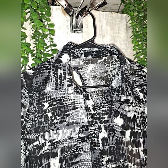 NWOT Iris Snake Print Blouse - Picture 2 of 8